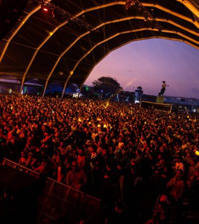 Brunch Electronik Outside Photo